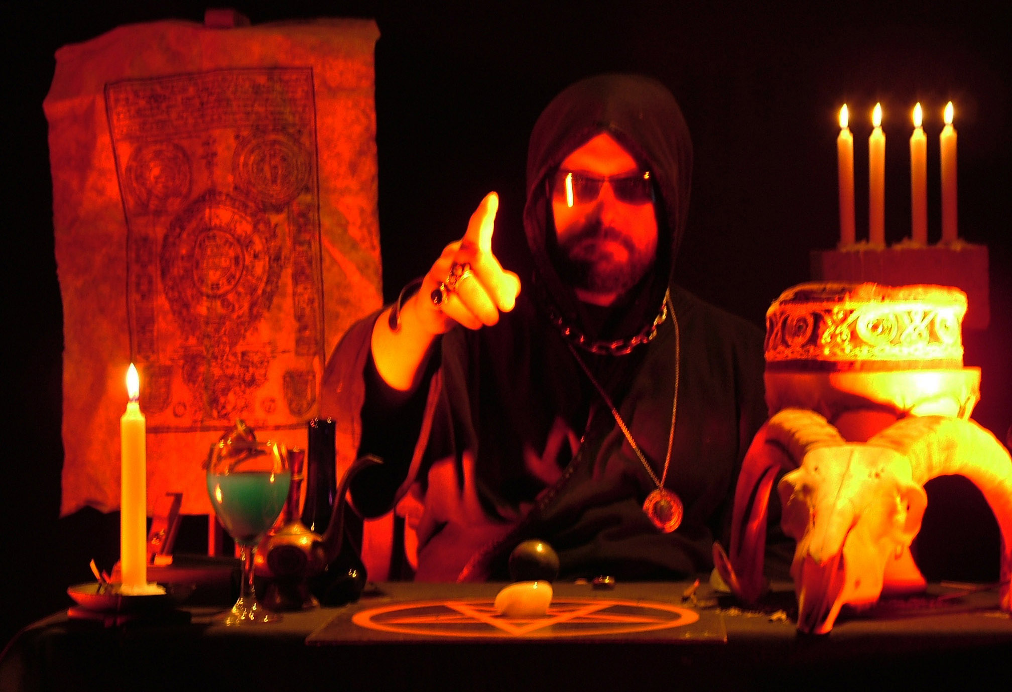 Asmodeus szupermágus